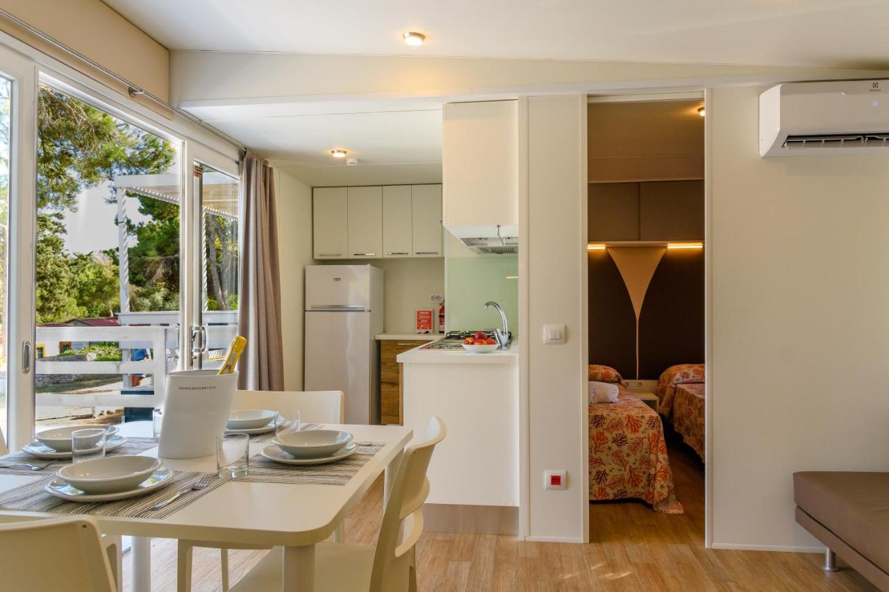 Camping La Scogliera Santa Cesarea Terme Ngoại thất bức ảnh