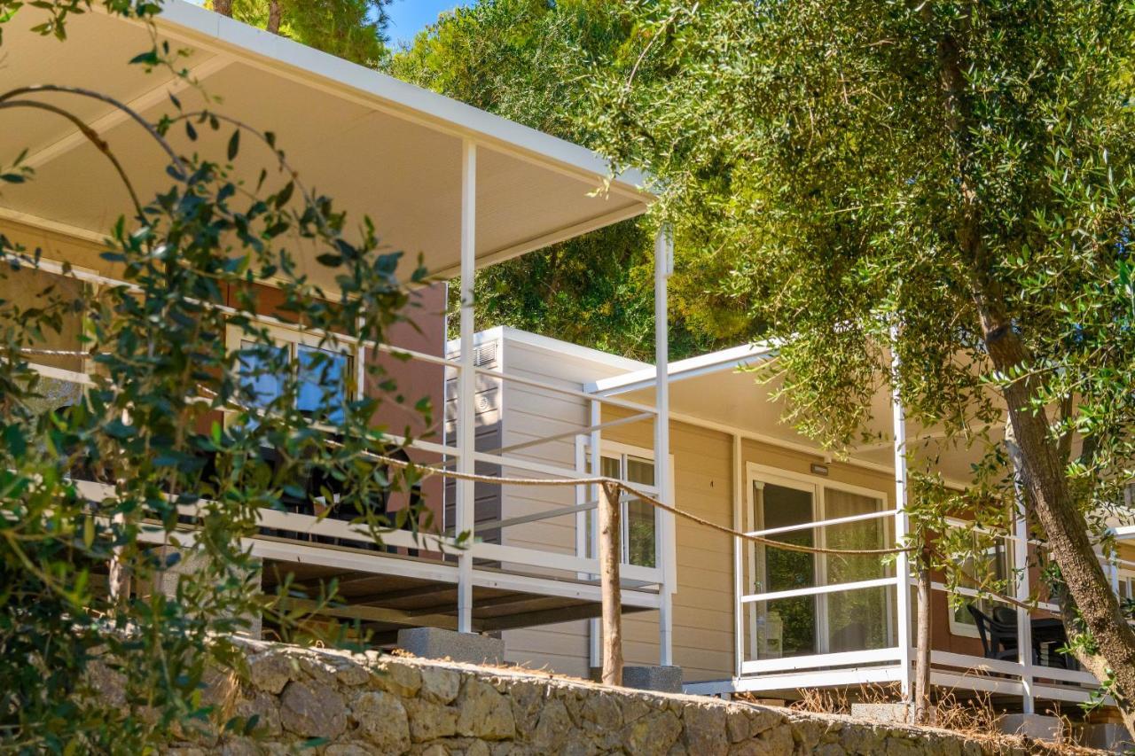 Camping La Scogliera Santa Cesarea Terme Ngoại thất bức ảnh