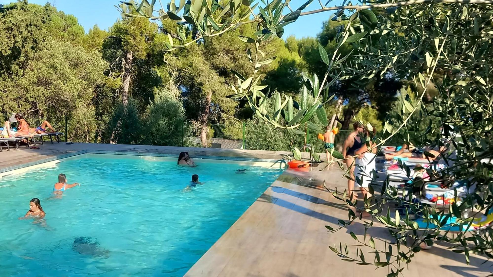 Camping La Scogliera Santa Cesarea Terme Ngoại thất bức ảnh